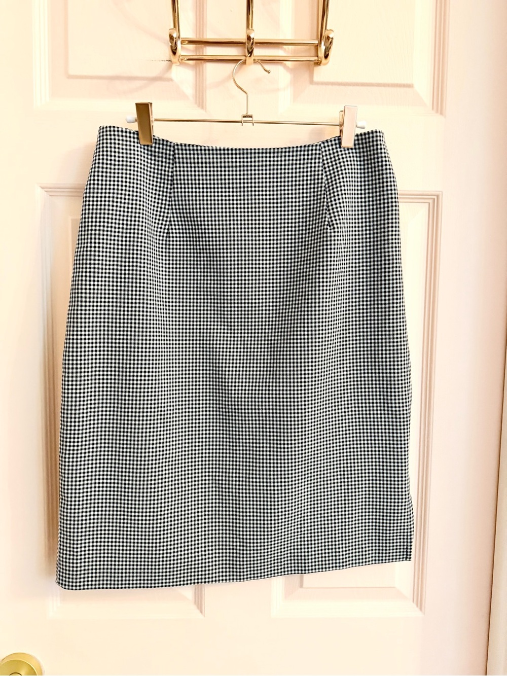 Black and white intriguing threads skirt